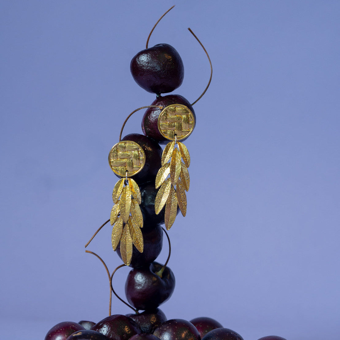 Basket Leaf Dangle