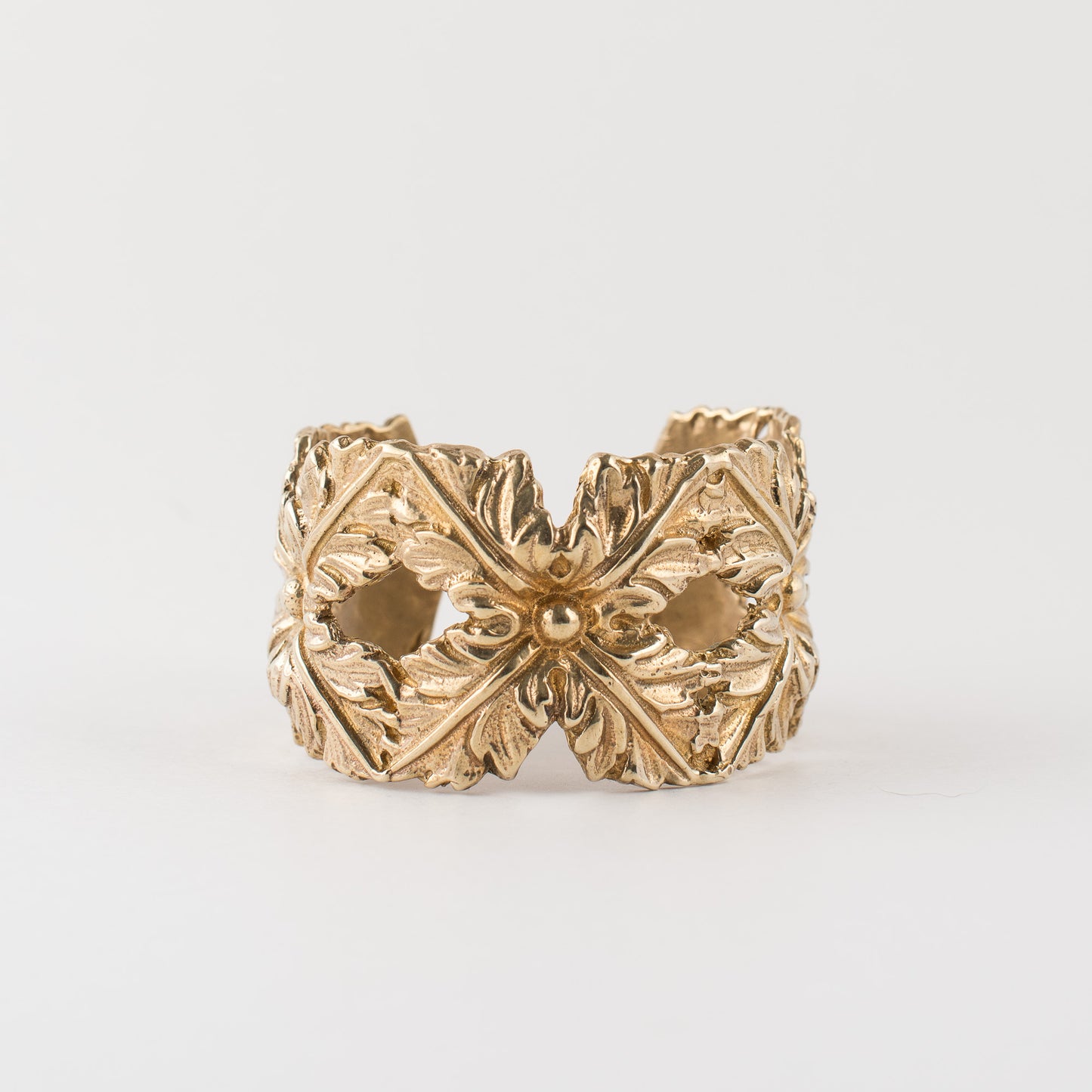 Four Point Cuff